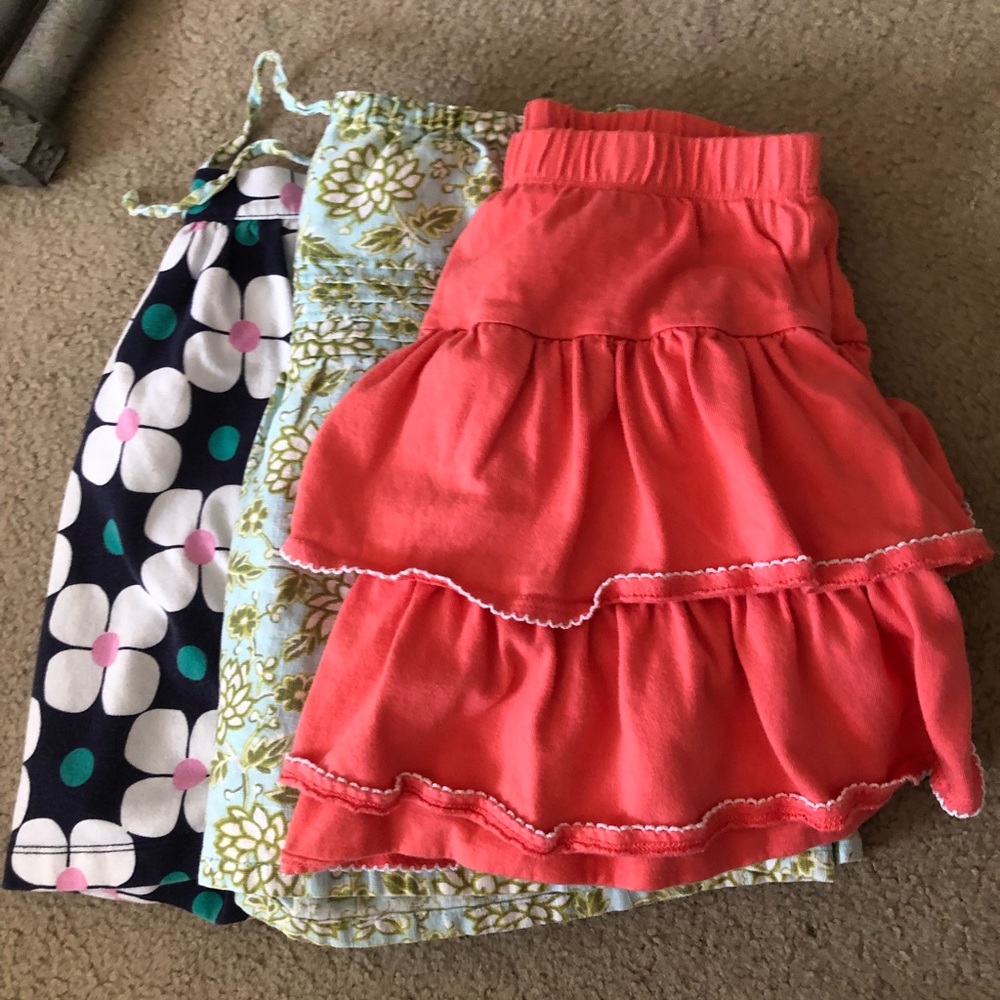 3 skirts!